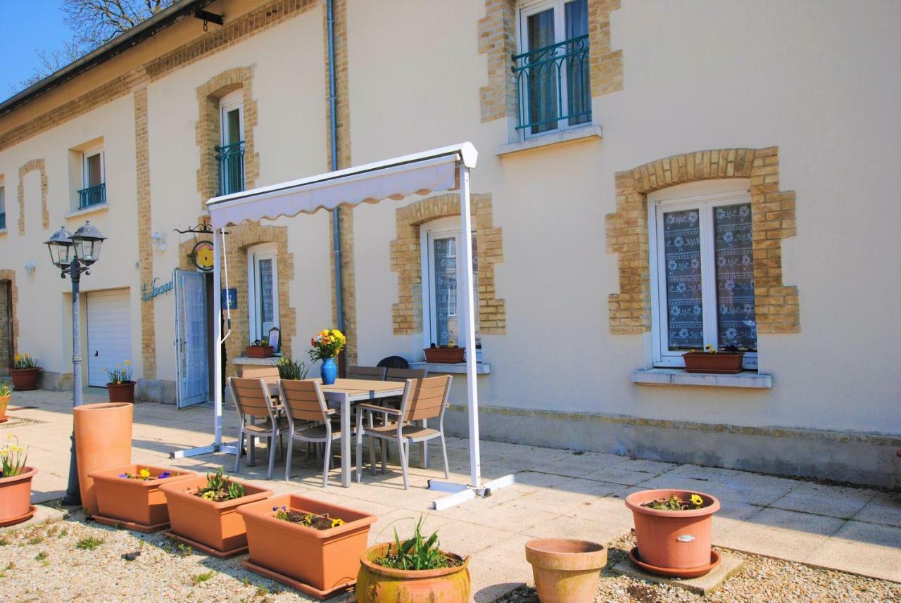 La Janenquelle Bed & Breakfast Sarry  Luaran gambar